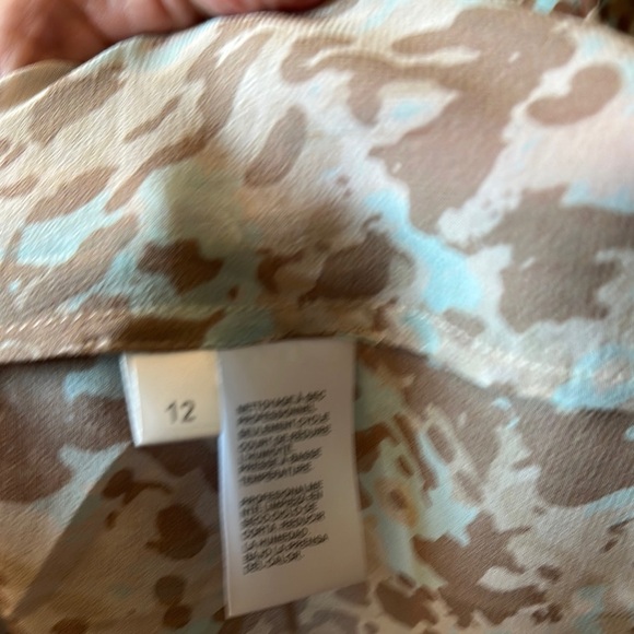 Doncaster Women's Ruffle Blouse - Brown and Blue Pattern 100% Silk - Picture 3 of 6